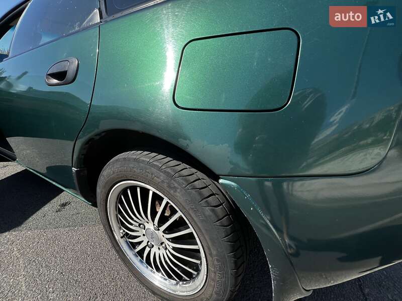 Хэтчбек Mazda 323 1998 в Одессе