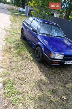 Хэтчбек Mazda 323 1987 в 