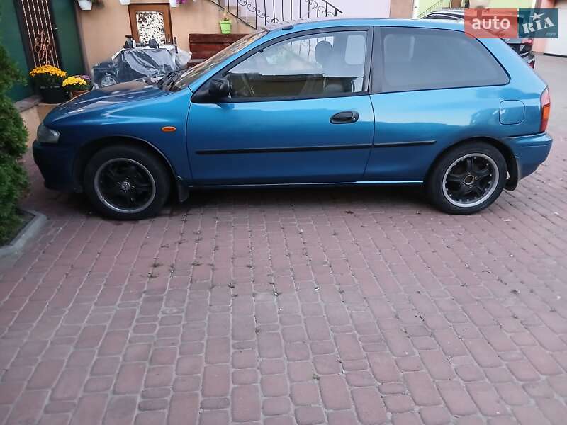 Хэтчбек Mazda 323 1997 в Виннице