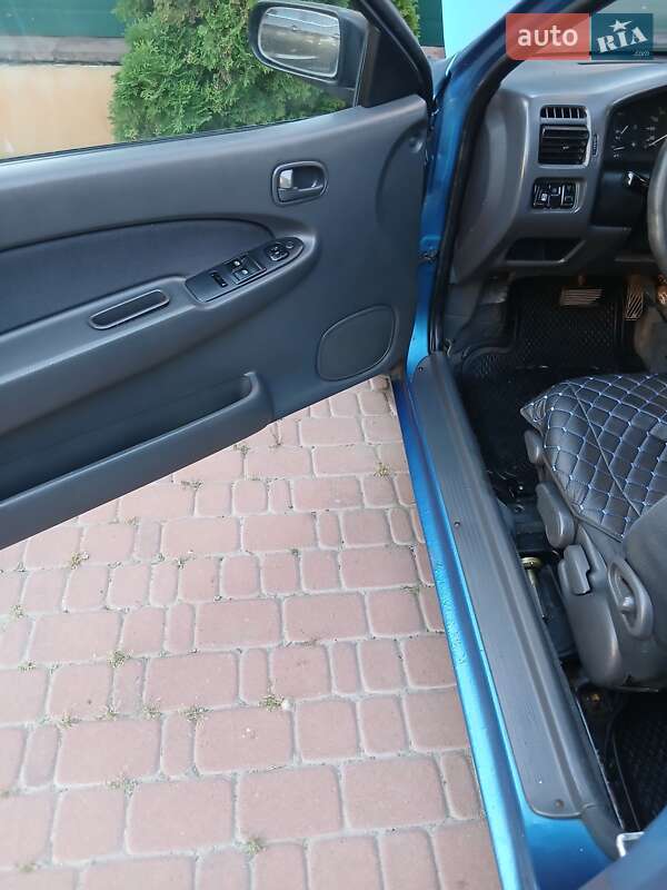 Хэтчбек Mazda 323 1997 в Виннице