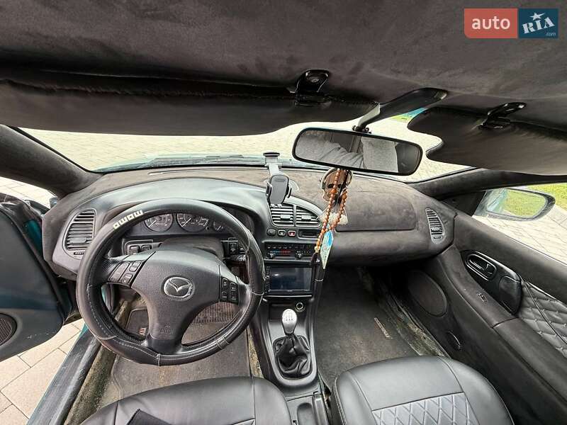 Хэтчбек Mazda 323 1996 в Ровно