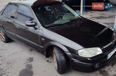 Седан Mazda 323 1999 в 