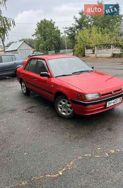 Седан Mazda 323 1993 в Гайвороні