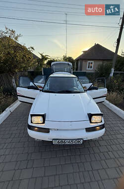 Хэтчбек Mazda 323 1990 в 
