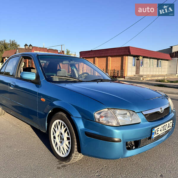 Седан Mazda 323 1999 в Дніпрі