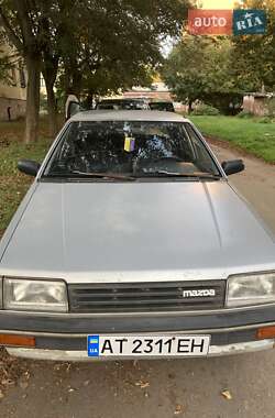 Седан Mazda 323 1987 в 