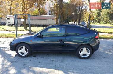 Хэтчбек Mazda 323 1996 в 