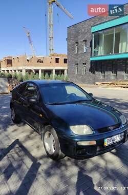 Хэтчбек Mazda 323 1996 в 