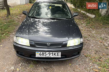 Седан Mazda 323 1998 в Прилуках