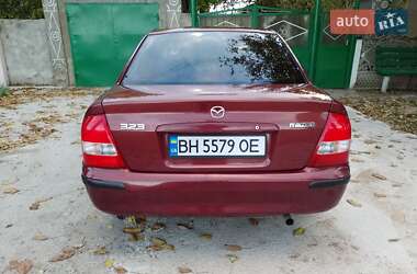 Седан Mazda 323 1999 в 