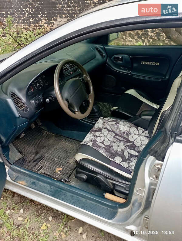 Хэтчбек Mazda 323 1996 в Мерефа