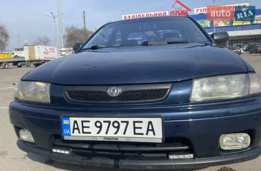 Седан Mazda 323 1997 в 