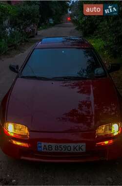 Хэтчбек Mazda 323 1996 в 