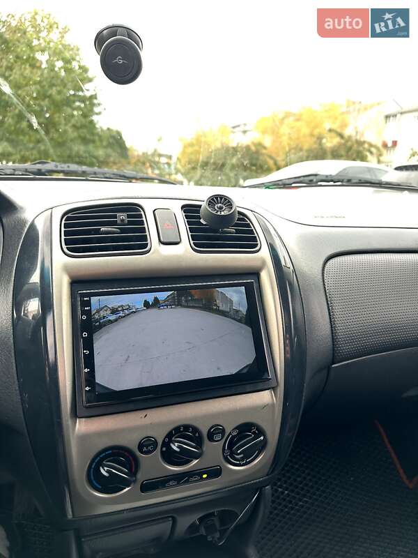 Хетчбек Mazda 323 2001 в Самборі фото 5 Хетчбек Mazda 323 2001 в Самборі