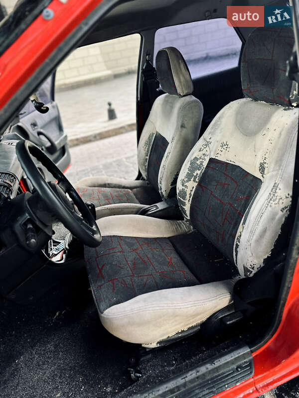 Седан Mazda 323 1990 в Одессе фото 8 Седан Mazda 323 1990 в Одессе