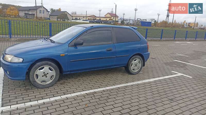 Хэтчбек Mazda 323 1998 в Нововолынске
