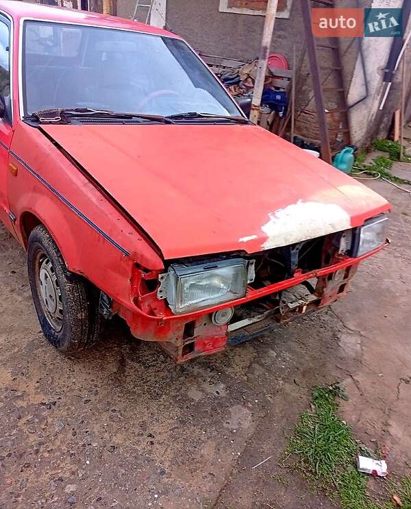 Хэтчбек Mazda 323 1987 в Николаеве