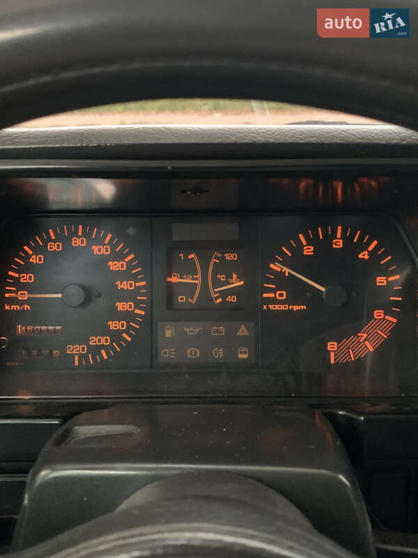 Хэтчбек Mazda 323 1989 в Тернополе