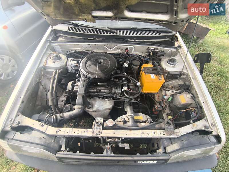 Хэтчбек Mazda 323 1989 в Хмельницком