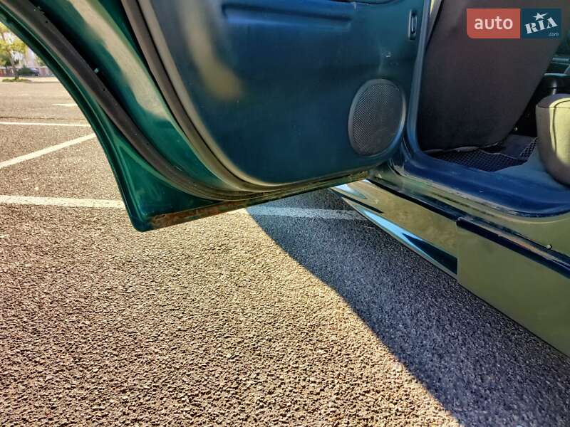 Хэтчбек Mazda 323 1994 в Николаеве фото 30 Хэтчбек Mazda 323 1994 в Николаеве