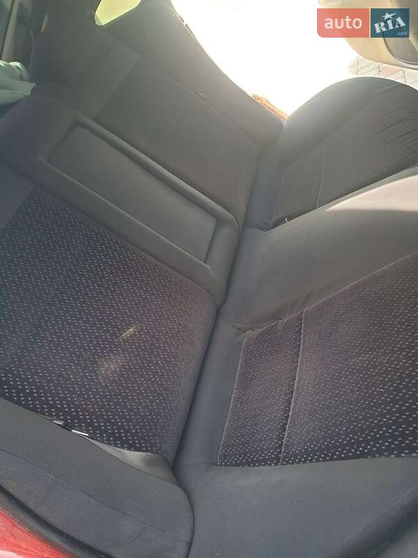 Хэтчбек Mazda 323 1996 в Ровно фото 6 Хэтчбек Mazda 323 1996 в Ровно