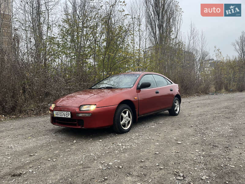 Хэтчбек Mazda 323 1994 в Вышгороде фото 3 Хэтчбек Mazda 323 1994 в Вышгороде