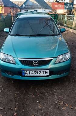 Хэтчбек Mazda 323 2002 в Рафаловке