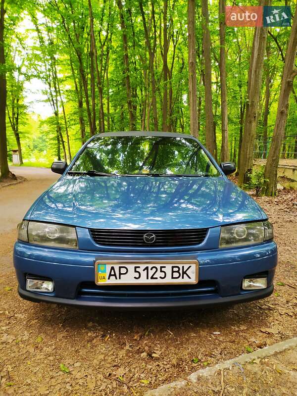 Седан Mazda 323 1998 в Жмеринке