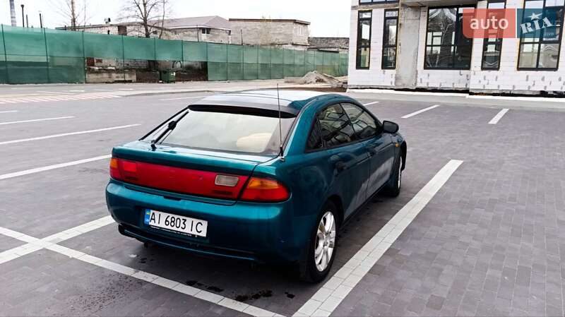 Хэтчбек Mazda 323 1996 в Киеве