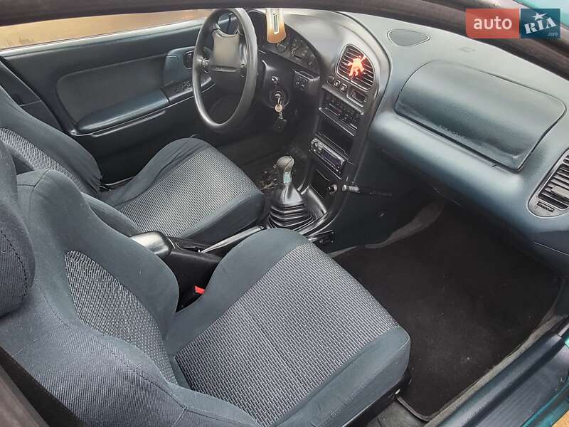 Хэтчбек Mazda 323 1996 в Подольске