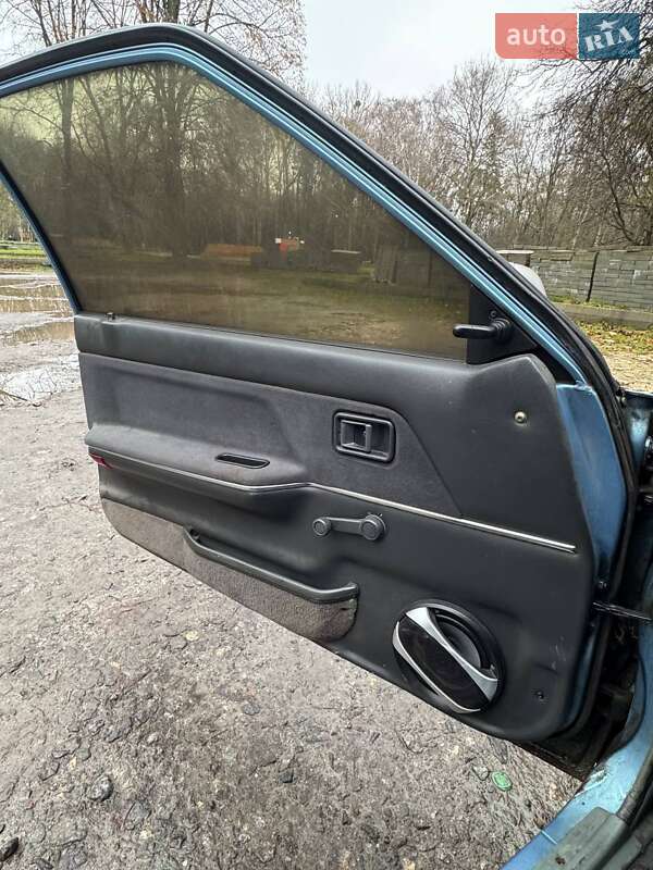 Хэтчбек Mazda 323 1987 в Хмельницком