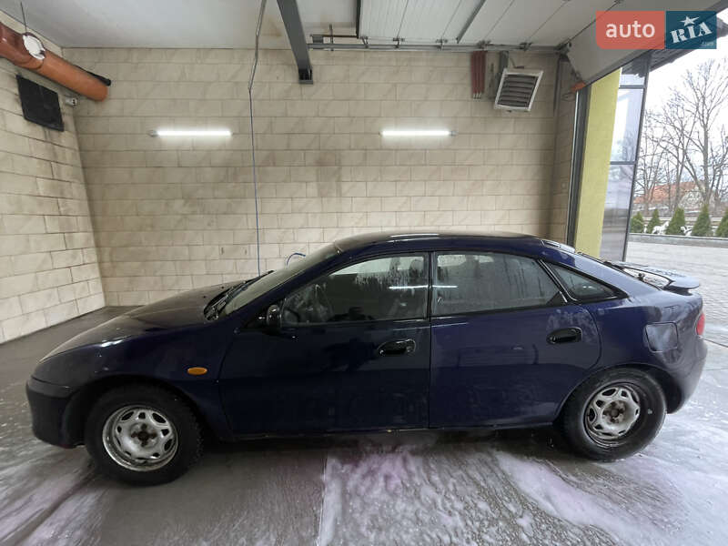 Хэтчбек Mazda 323 1995 в Виннице