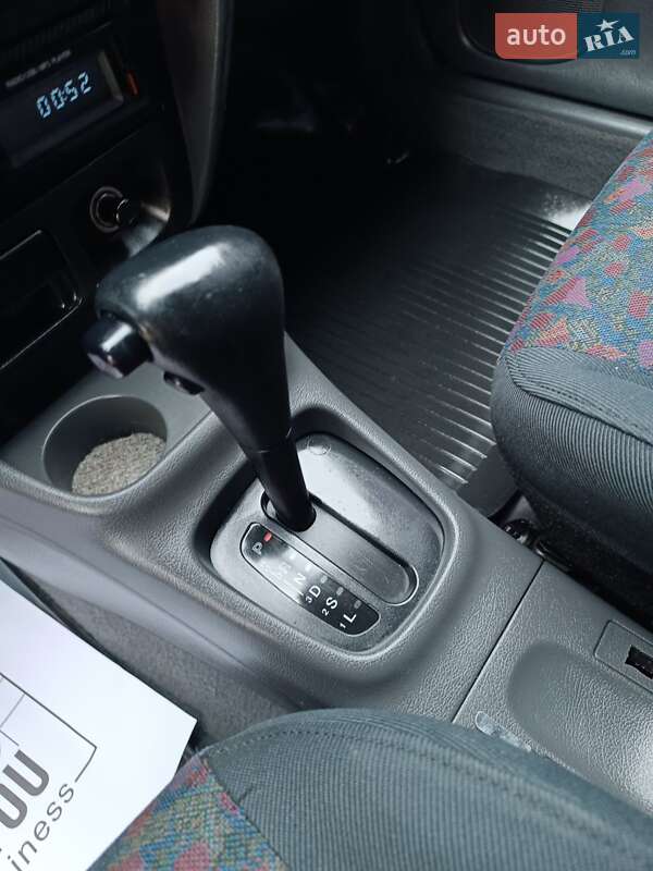 Седан Mazda 323 1998 в Чернівцях фото 20 Седан Mazda 323 1998 в Чернівцях