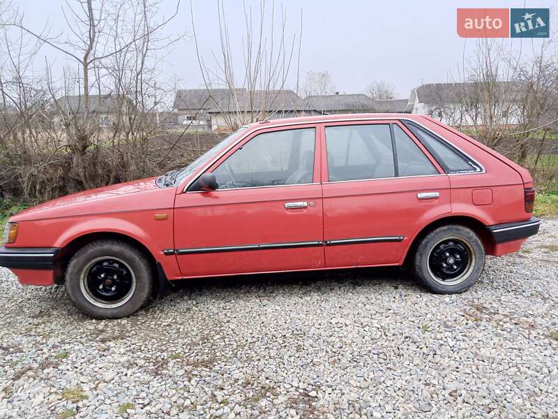 Хетчбек Mazda 323 1987 в Івано-Франківську фото 3 Хетчбек Mazda 323 1987 в Івано-Франківську