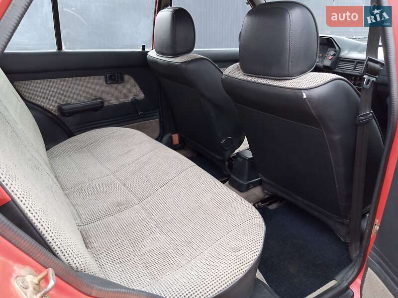 Хетчбек Mazda 323 1987 в Івано-Франківську фото 12 Хетчбек Mazda 323 1987 в Івано-Франківську