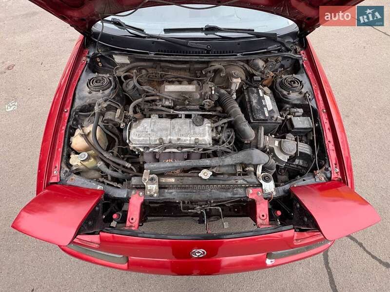 Седан Mazda 323 1990 в Запорожье