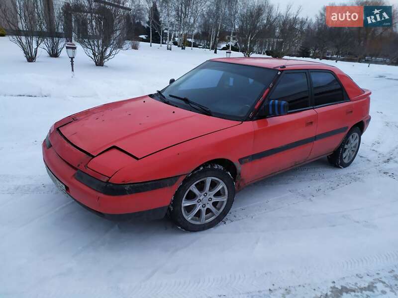 Купе Mazda 323 1992 в Обухове