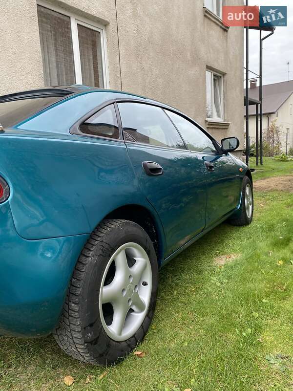 Хэтчбек Mazda 323 1995 в Львове