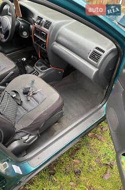 Седан Mazda 323 1997 в Бродах