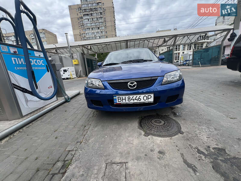Хэтчбек Mazda 323 2000 в Одессе