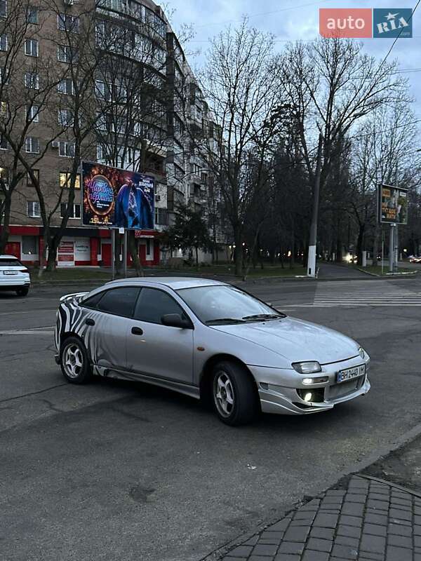 Хэтчбек Mazda 323 1996 в Подольске