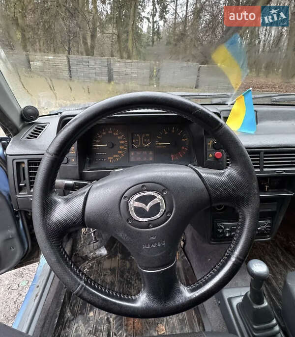 Хэтчбек Mazda 323 1987 в Хмельницком