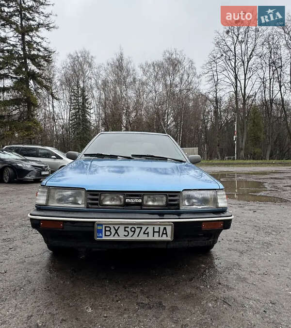 Хэтчбек Mazda 323 1987 в Хмельницком