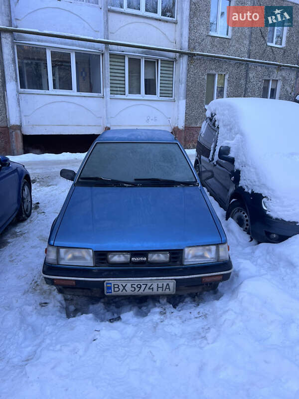 Хэтчбек Mazda 323 1987 в Хмельницком