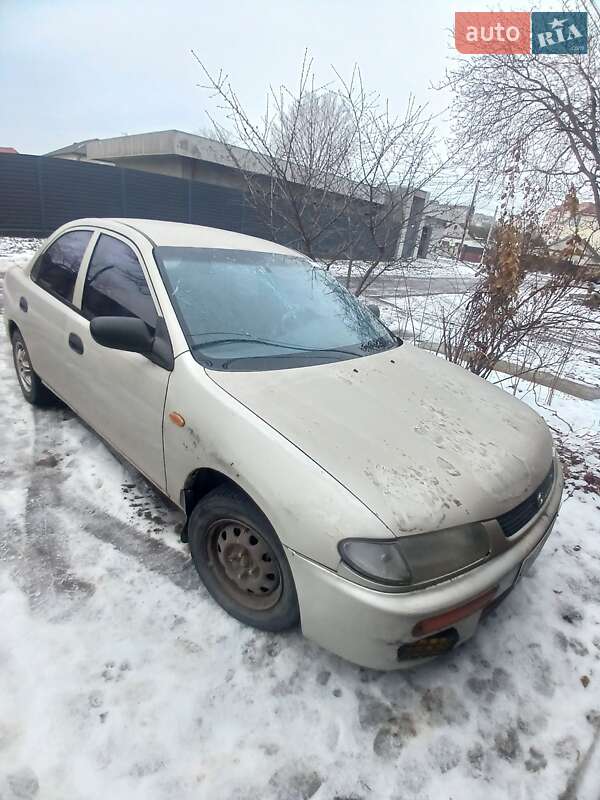 Седан Mazda 323 1995 в Одессе