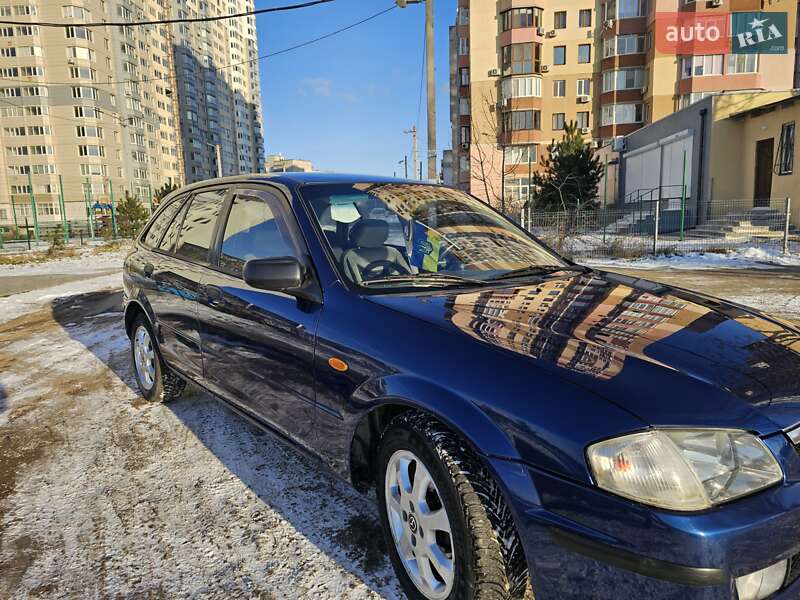 Хетчбек Mazda 323 1998 в Чорноморську