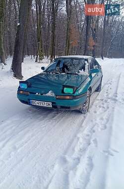 Седан Mazda 323 1992 в Львове