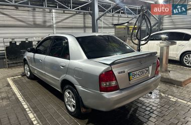 Седан Mazda 323 2002 в Одессе