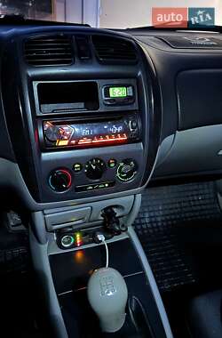 Седан Mazda 323 2002 в Одессе