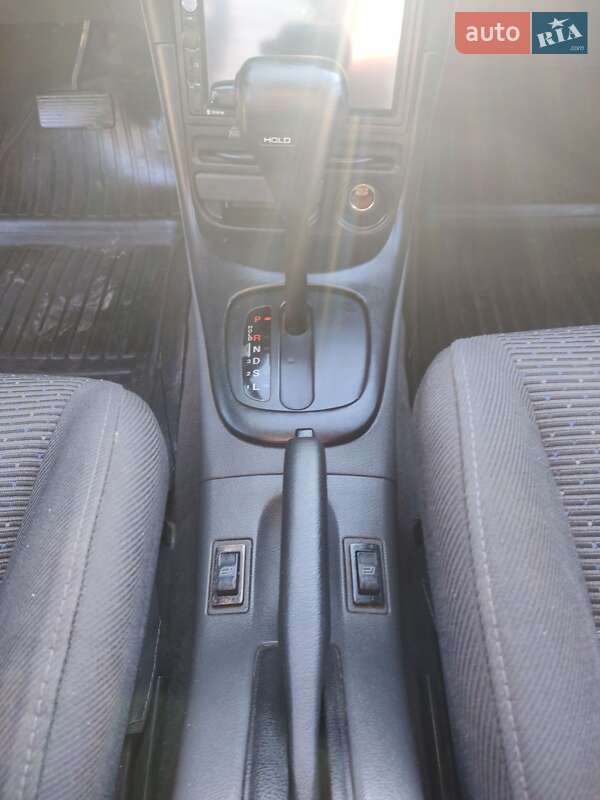 Хэтчбек Mazda 323 1996 в Остроге